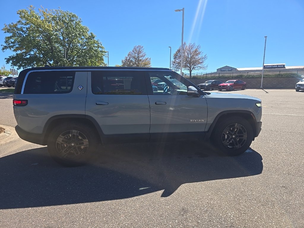 Used 2023 Rivian R1S Adventure Dual AWD/4WD image 6