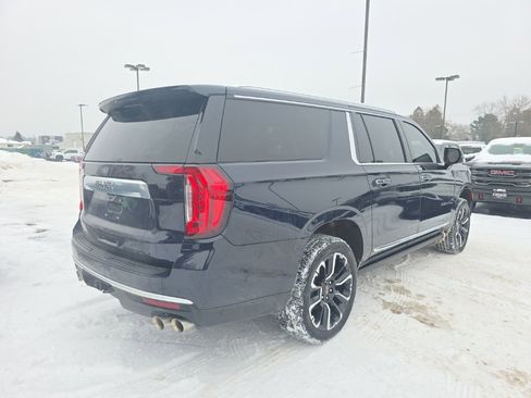 Used 2024 GMC Yukon XL Denali w/ Denali Reserve Package image 3