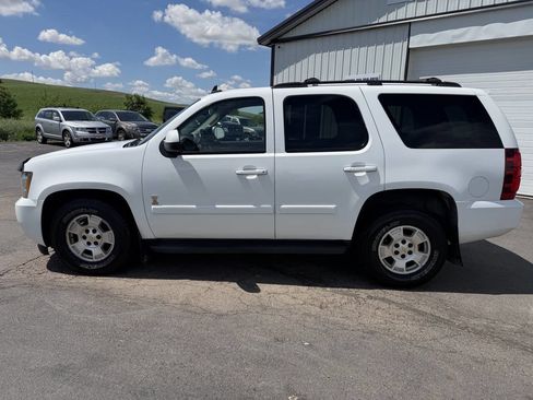 Used 2007 Chevrolet Tahoe LT w/ LT Preferred Equipment Group AWD/4WD image 2