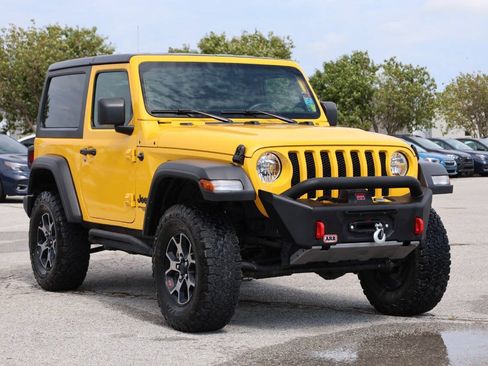 Used 2021 Jeep Wrangler Sport AWD/4WD image 4