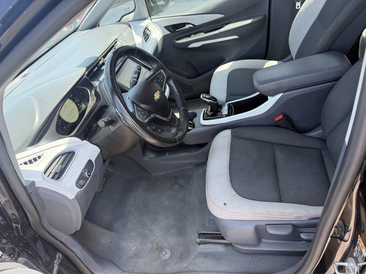 Used 2020 Chevrolet Bolt LT FWD image 16