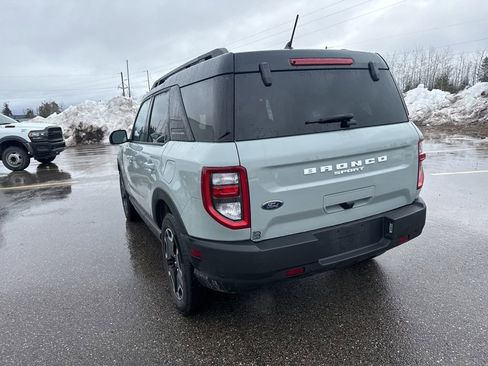 Used 2024 Ford Bronco Sport Outer Banks w/ Tech Package image 3