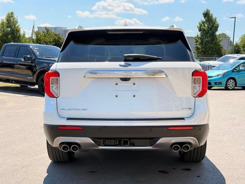 Used 2020 Ford Explorer Platinum w/ Premium Technology Package AWD/4WD image 10