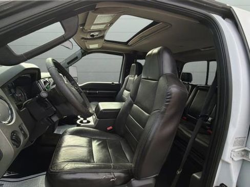 Used 2009 Ford F350 Lariat image 10