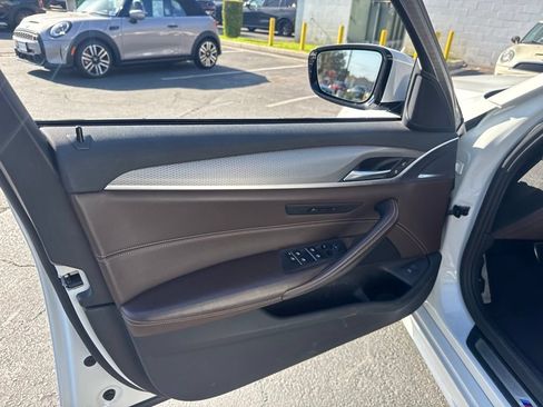 Used 2019 BMW 540i xDrive w/ M Sport Package AWD/4WD image 11