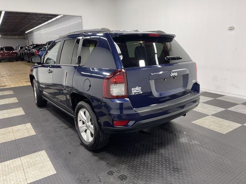 Used 2015 Jeep Compass Latitude AWD/4WD image 2