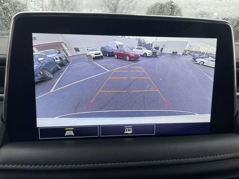 Used 2021 GMC Yukon SLT image 40