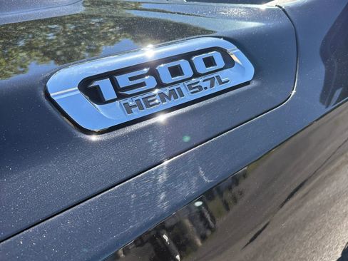 Used 2019 RAM 1500 Big Horn AWD/4WD image 9