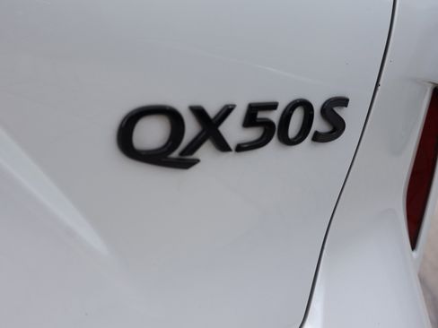 Certified 2023 INFINITI QX50 Sport FWD image 9