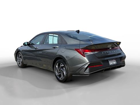 Certified 2025 Hyundai Elantra Sport image 3
