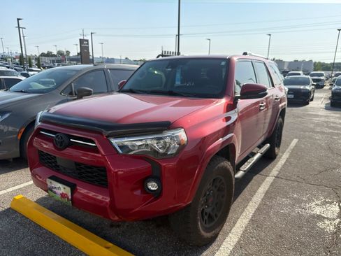Used 2021 Toyota 4Runner SR5 Premium w/ Moonroof Package AWD/4WD image 1
