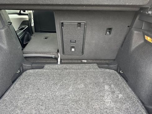 Used 2022 Volkswagen Taos SE image 15