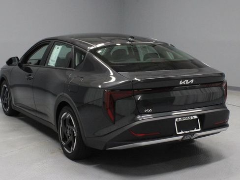 Used 2025 Kia K4 EX FWD image 8