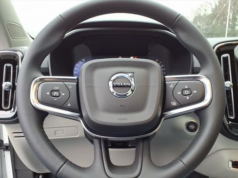 New 2026 Volvo XC40 B5 Ultra w/ Protection Package Premier image 24