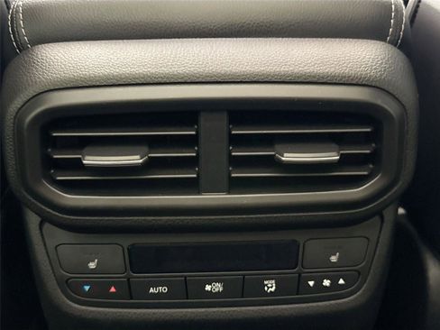 Used 2023 Honda Pilot Elite image 37