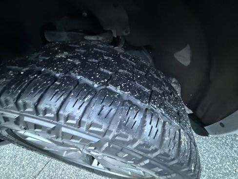 Used 2017 Ford Expedition Limited w/ Equipment Group 301A AWD/4WD image 41