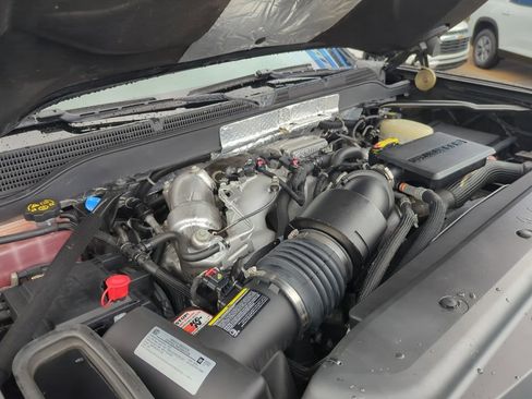 Used 2018 Chevrolet Silverado 2500 High Country w/ Duramax Plus Package image 44