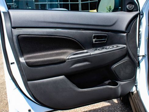 New 2025 Mitsubishi Outlander Sport AWD image 8