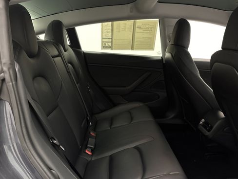 Used 2020 Tesla Model 3 Performance image 31