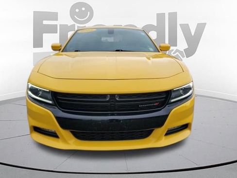 Used 2018 Dodge Charger R/T RWD image 8
