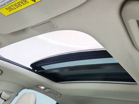 Used 2024 Volvo S60 B5 Plus w/ Climate Package image 58