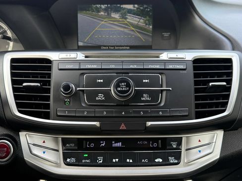 Used 2015 Honda Accord EX image 31