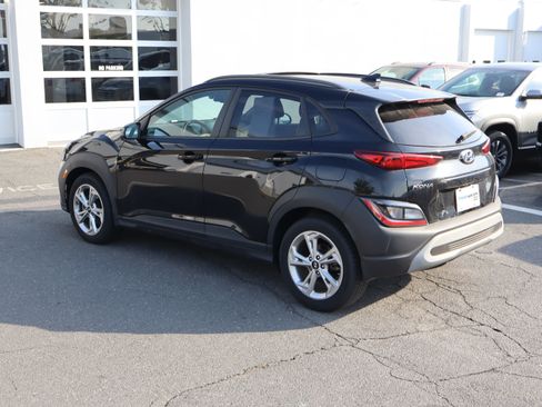 Used 2022 Hyundai Kona SEL w/ Convenience Package FWD image 8