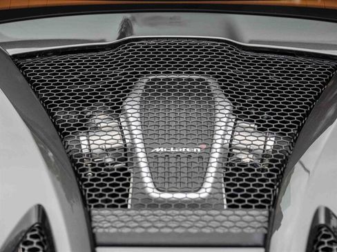 Used 2016 McLaren 570S Coupe RWD image 36