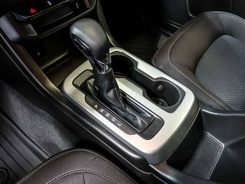 Used 2022 Chevrolet Colorado LT w/ LT Convenience Package AWD/4WD image 23