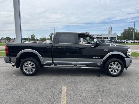 Used 2022 RAM 2500 Laramie AWD/4WD image 16