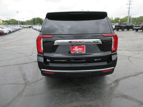 Certified 2023 GMC Yukon XL SLT AWD/4WD image 7