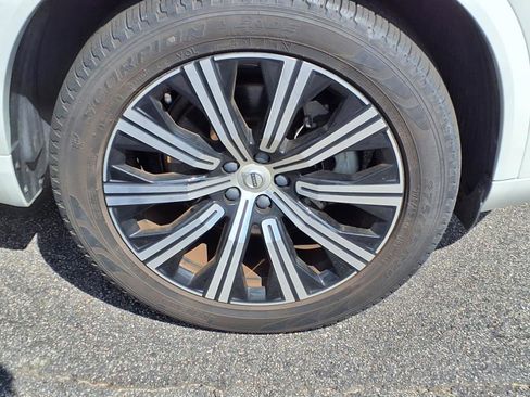 Used 2023 Volvo XC90 B6 Core w/ Protection Package Premier image 11