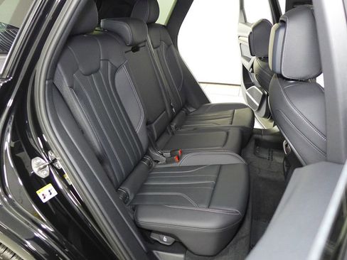Used 2025 Audi Q5 e Premium Plus w/ Premium Plus Package AWD/4WD image 20