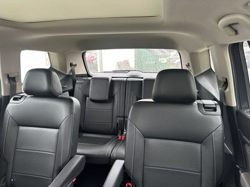 Used 2023 Volkswagen Atlas SE w/ Panoramic Sunroof Package AWD/4WD image 45