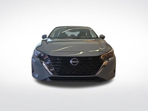 Used 2024 Nissan Sentra SV FWD image 11
