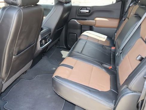 Used 2021 Chevrolet Silverado 1500 High Country AWD/4WD image 6
