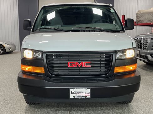 New 2025 GMC Savana 3500 w/ Driver Convenience Package image 9