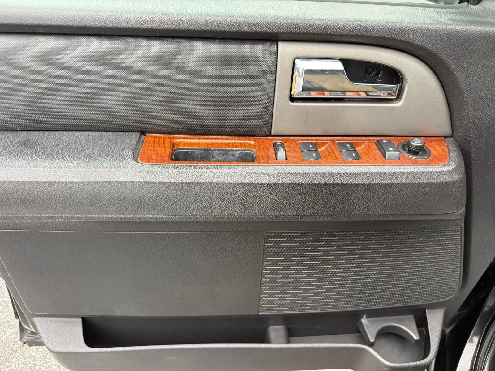 Used 2007 Ford Expedition EL Eddie Bauer RWD image 20