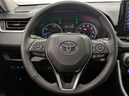 Used 2021 Toyota RAV4 XLE w/ XLE Grade Weather Package image 30