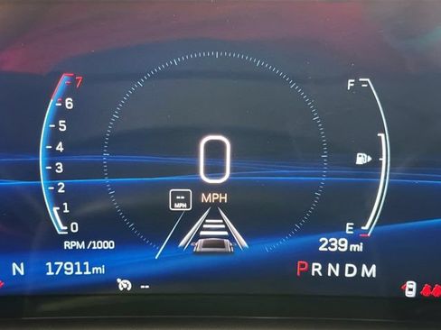 Used 2024 Cadillac XT4 Luxury w/ Cold Weather Package FWD image 12