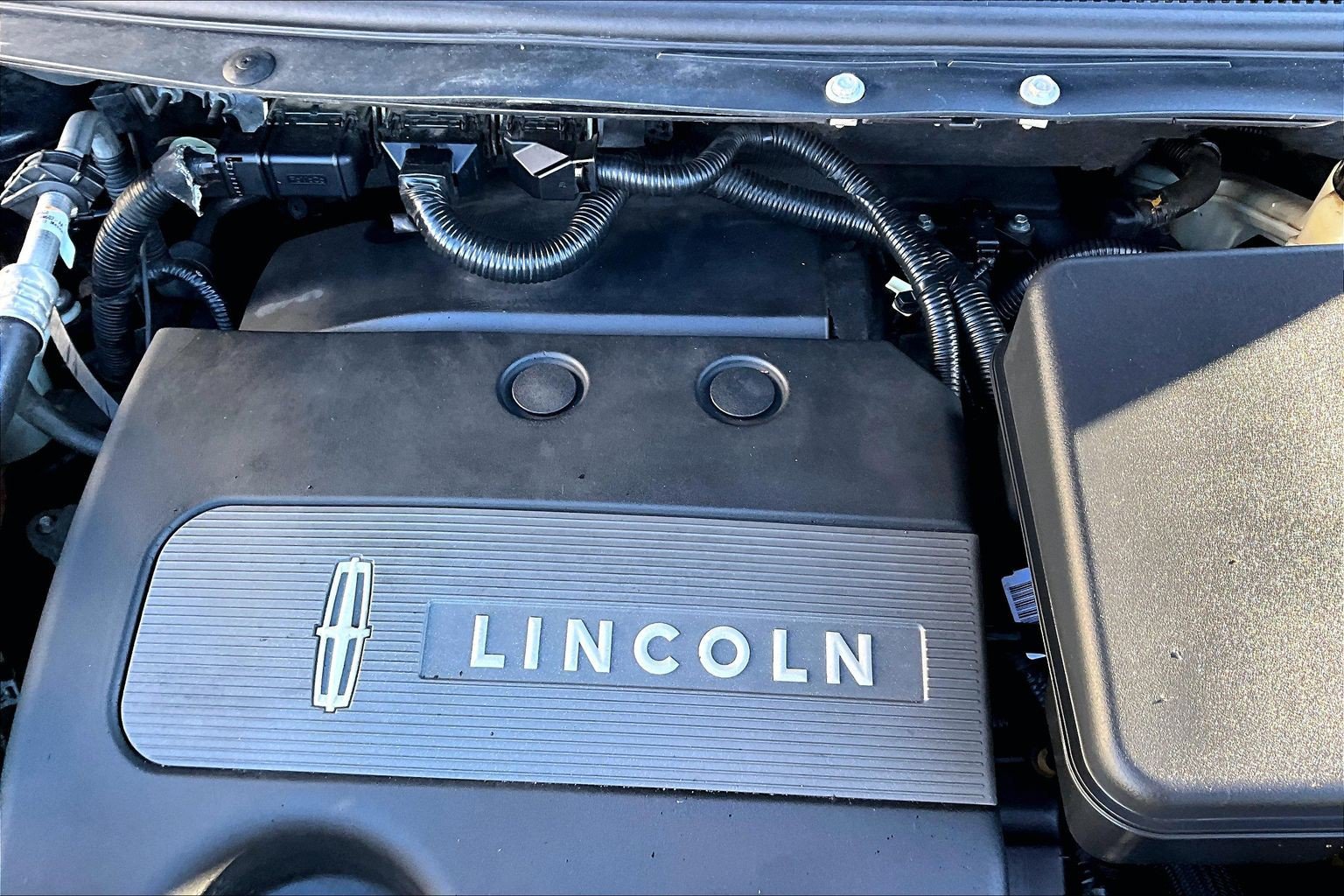 Used 2013 Lincoln MKX AWD image 30