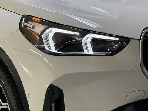 Used 2025 BMW X1 xDrive28i w/ Convenience Package image 11