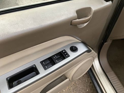 Used 2007 Jeep Compass Sport w/ PWR Equipment Group image 34