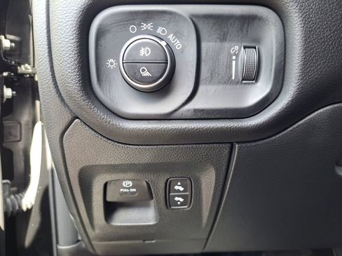 Used 2025 RAM 1500 Lone Star image 25