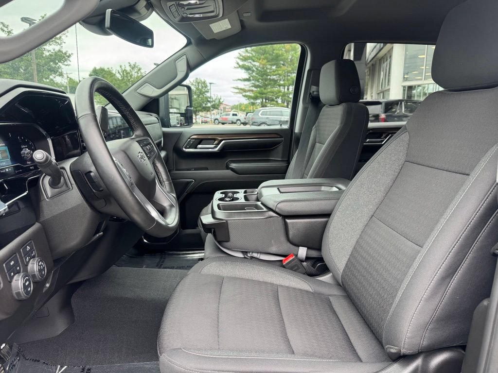Used 2024 Chevrolet Silverado 1500 RST w/ Max Trailering Package AWD/4WD image 15