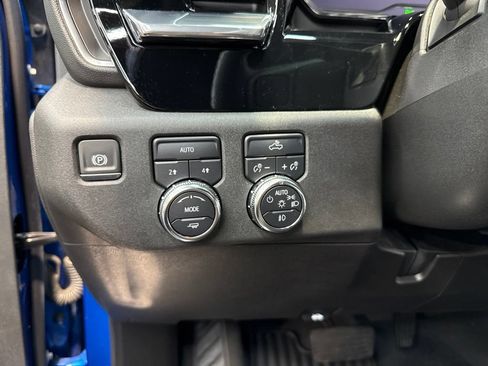 Used 2024 GMC Sierra 1500 Elevation AWD/4WD image 16