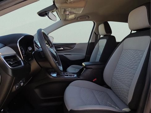 Used 2020 Chevrolet Equinox LS w/ LS Convenience Package image 14