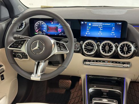 New 2026 Mercedes-Benz GLA 250 4MATIC image 27