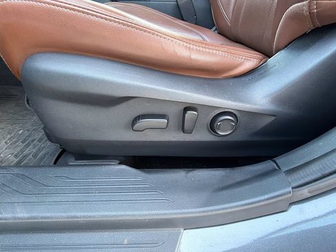 Used 2021 Subaru Outback Touring XT AWD/4WD image 29