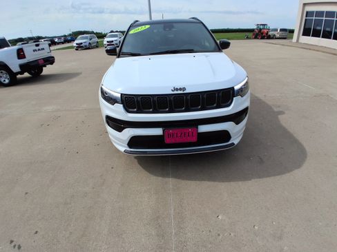 Used 2023 Jeep Compass High Altitude AWD/4WD image 3